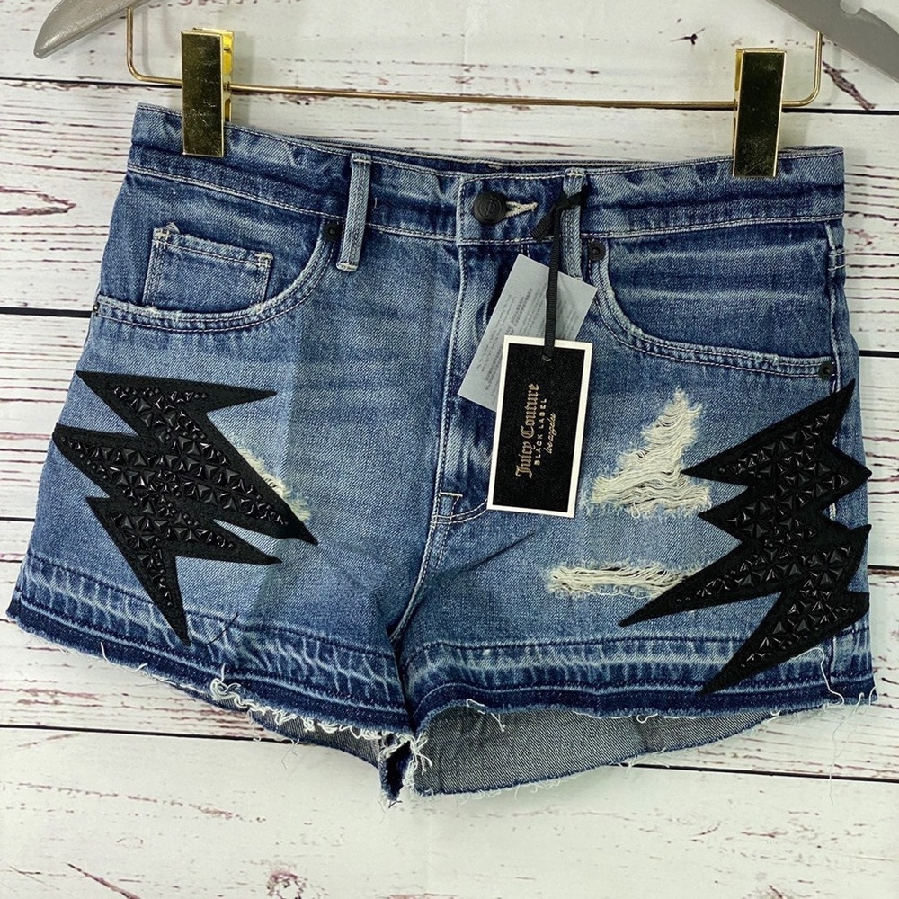 Juicy Couture gossip patched denim short